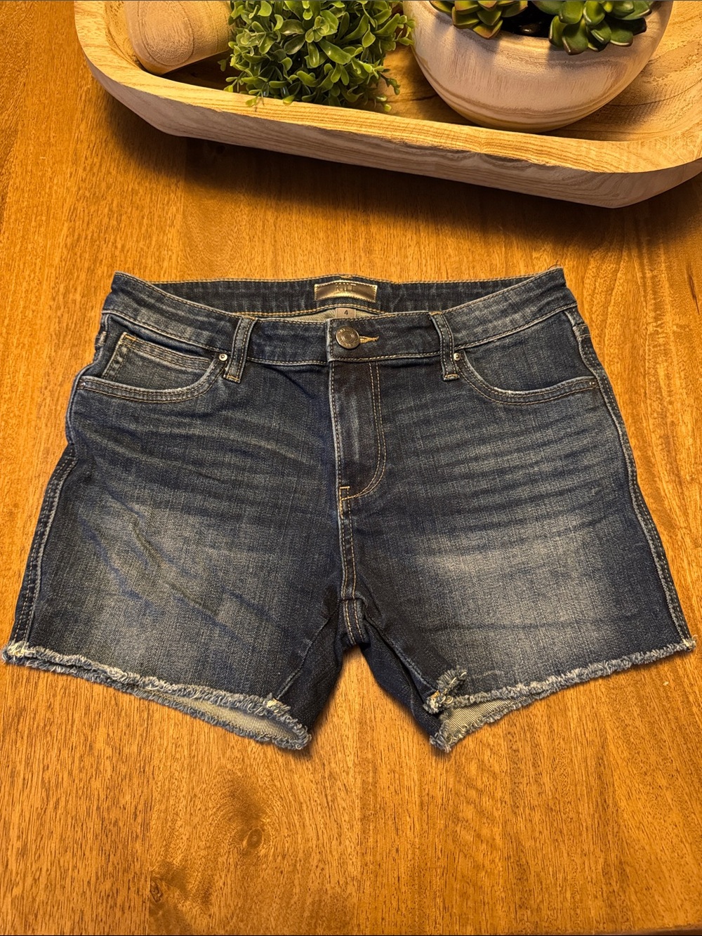 KUT from the Kloth Gidget Denim Frayed Hem Shorts - 4” Inseam